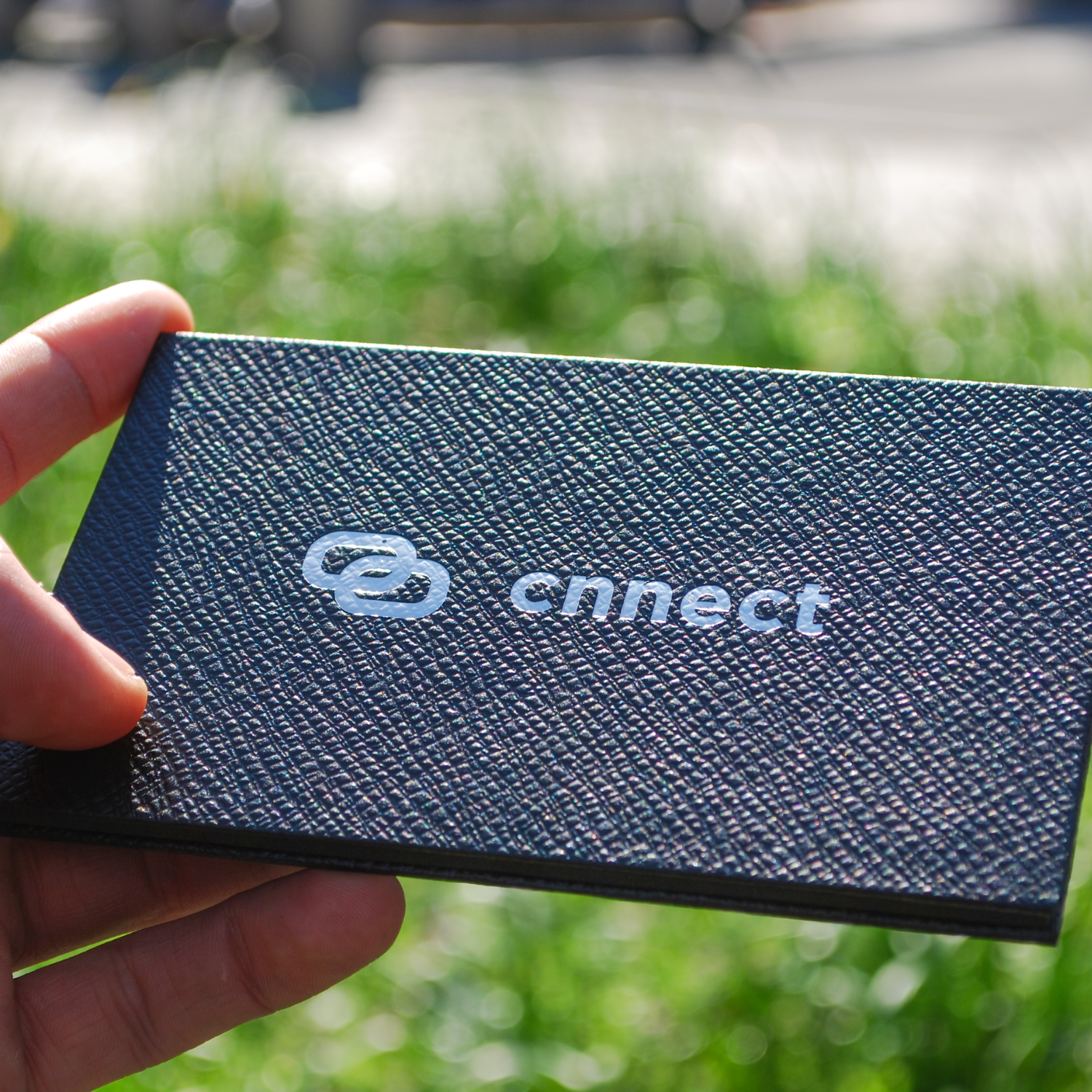 De verpakking van een Cnnect NFC-visitekaart.